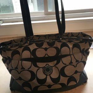 Coach Large handbag beautiful!!